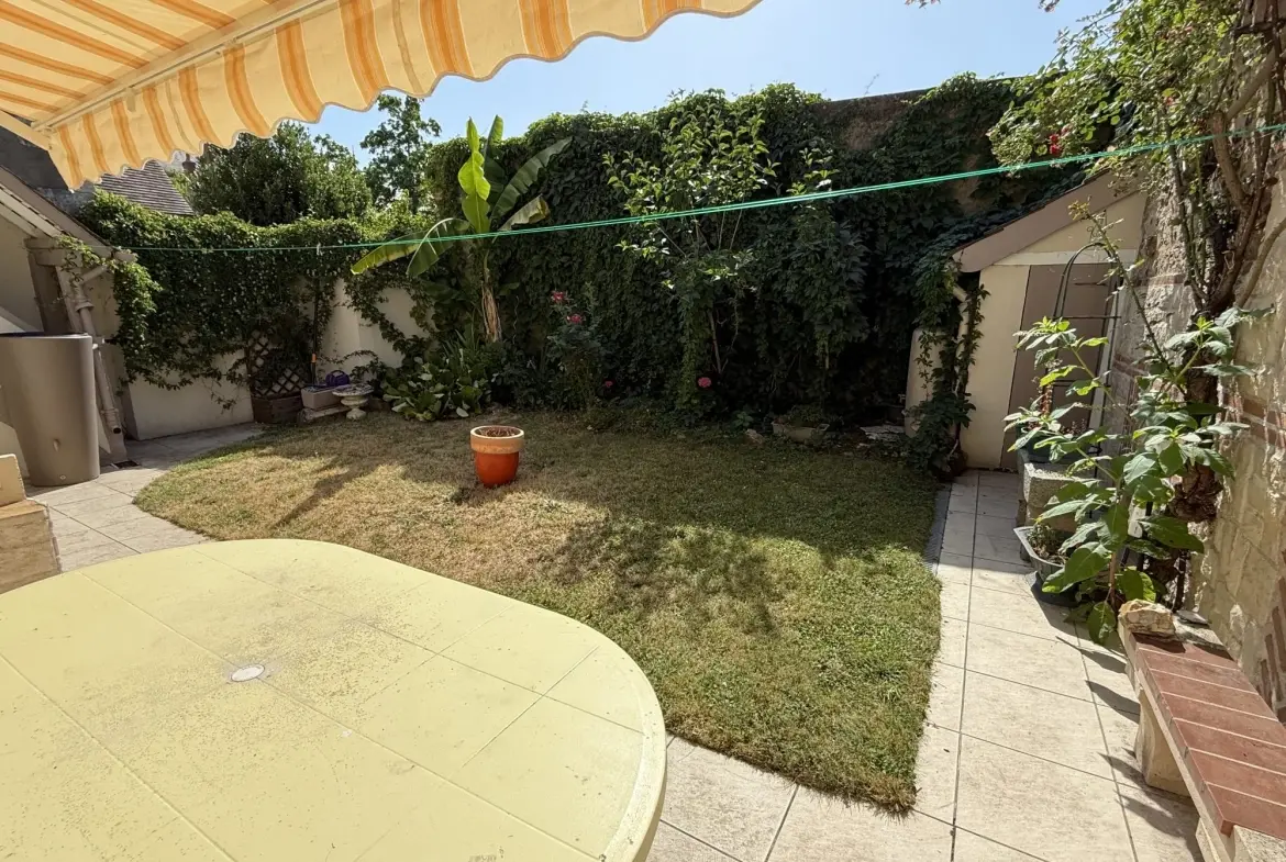 Maison à Gien de 94 m² avec jardin, cave et 2 chambres - Centre-ville 