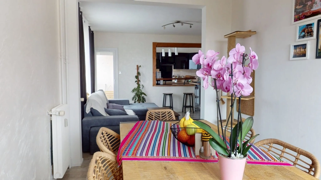 Appartement lumineux avec balcon et parking à Orléans - Opportunité à saisir