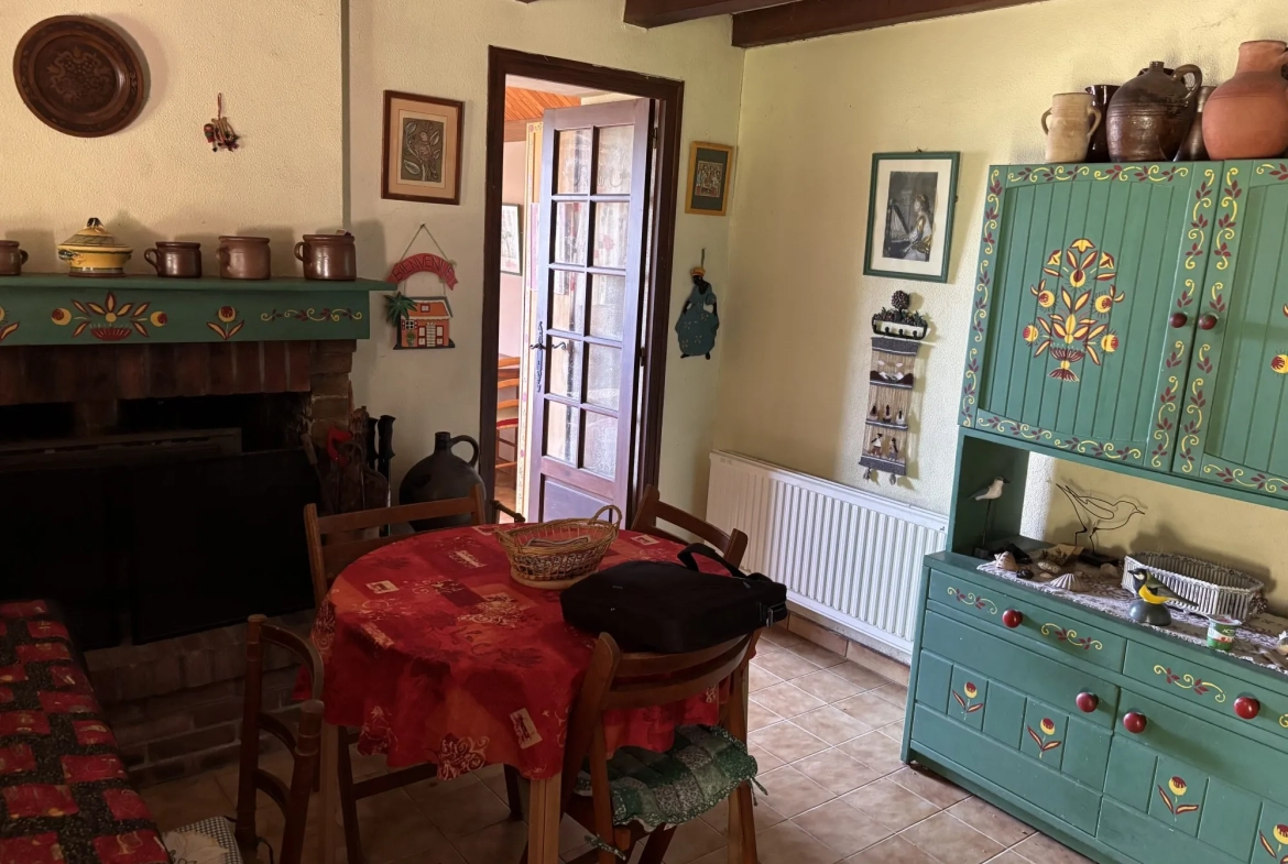 Maison ancienne de 40 m² à Sillé-le-Guillaume avec terrasse et jardin, à personnaliser 