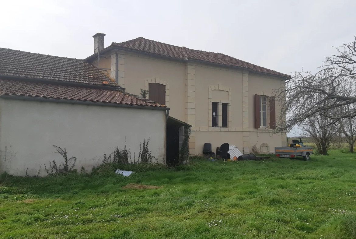 Maison de 101 m² avec grand jardin à proximité de Pons - Idéal rénovateur 