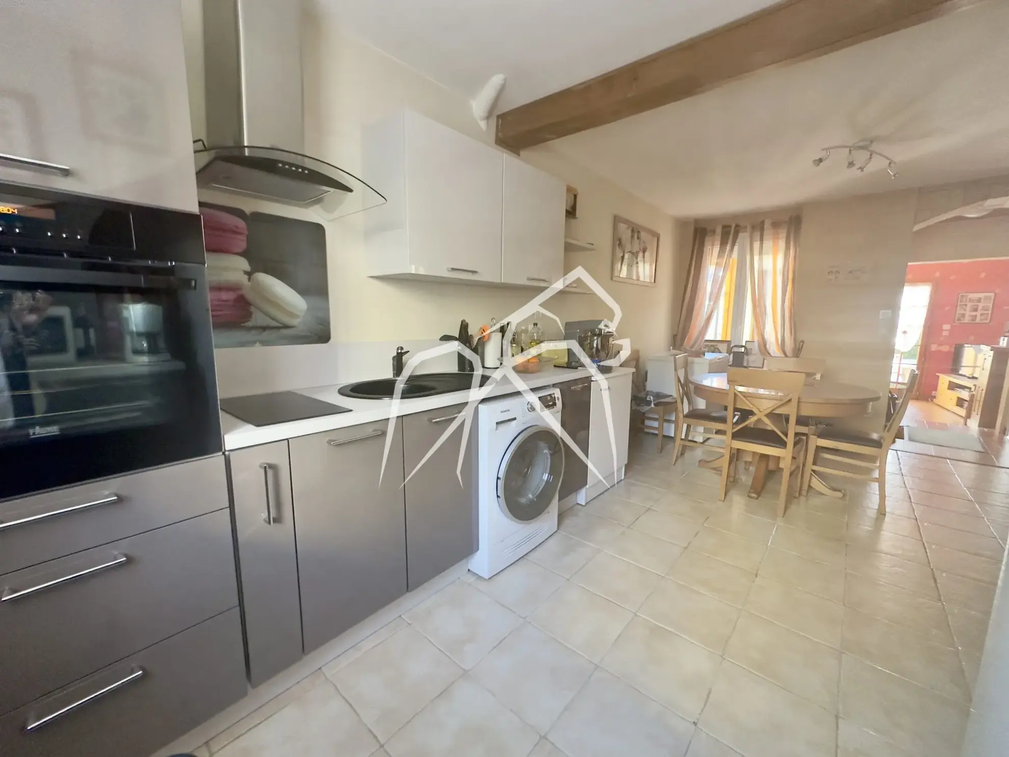 Jolie maison de ville à Rouen (76000) avec terrasse et emplacement privilégié 