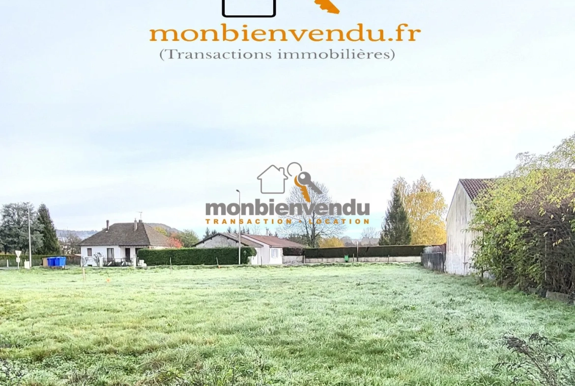Terrain constructible de 500 m² à vendre à Arpajon-sur-Cère 