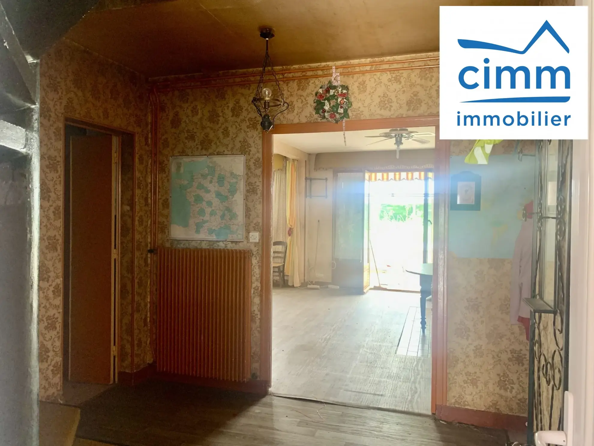 Maison 4 chambres à Venda à Pannes 45700 avec terrasse et garage 