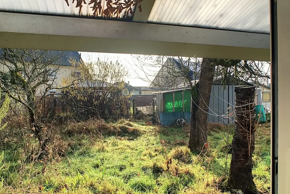 Maison 4 chambres à Venda à Pannes 45700 avec terrasse et garage 
