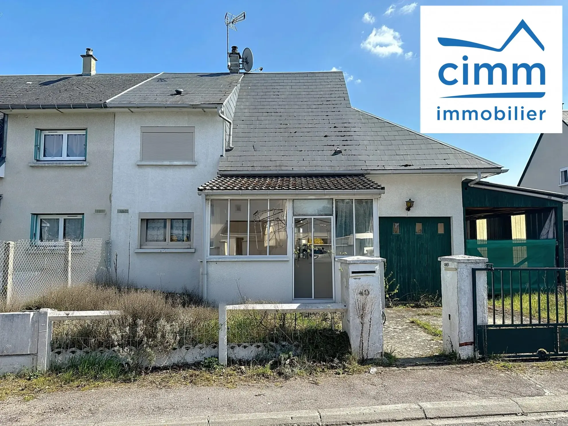 Maison 4 chambres à Venda à Pannes 45700 avec terrasse et garage 
