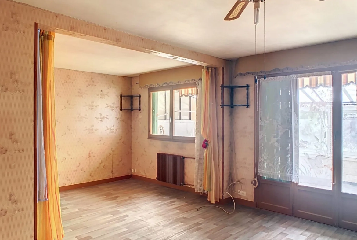 Maison 4 chambres à Venda à Pannes 45700 avec terrasse et garage 