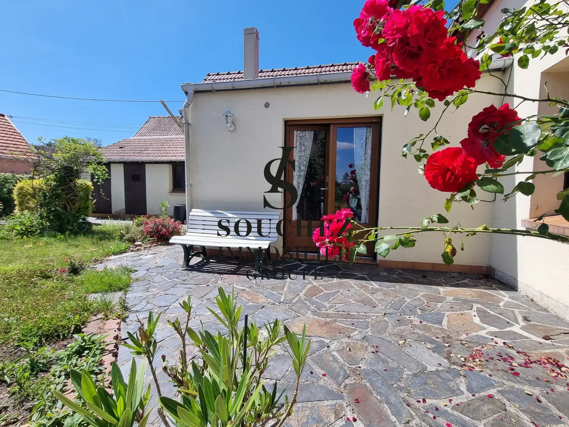 Maison individuelle de plain-pied à rénover - 107 m² avec jardin et parking à Ablain-Saint-Nazaire 