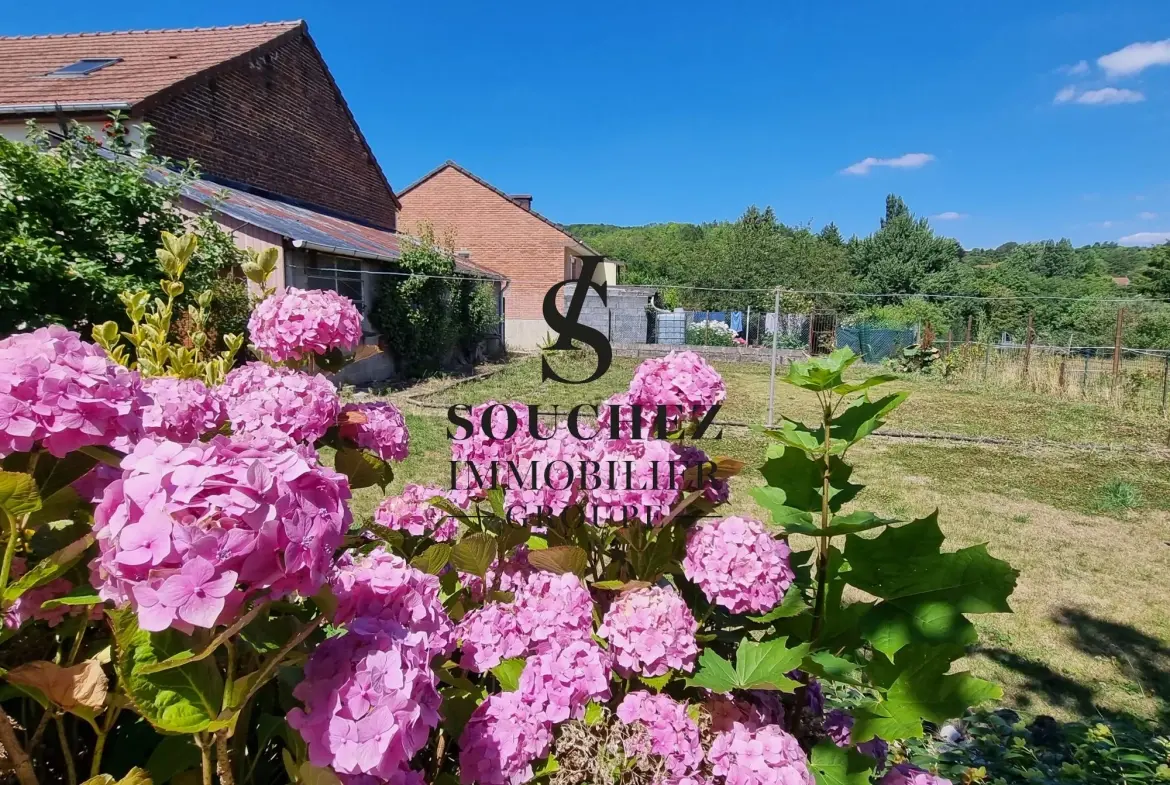 Maison individuelle de plain-pied à rénover - 107 m² avec jardin et parking à Ablain-Saint-Nazaire 