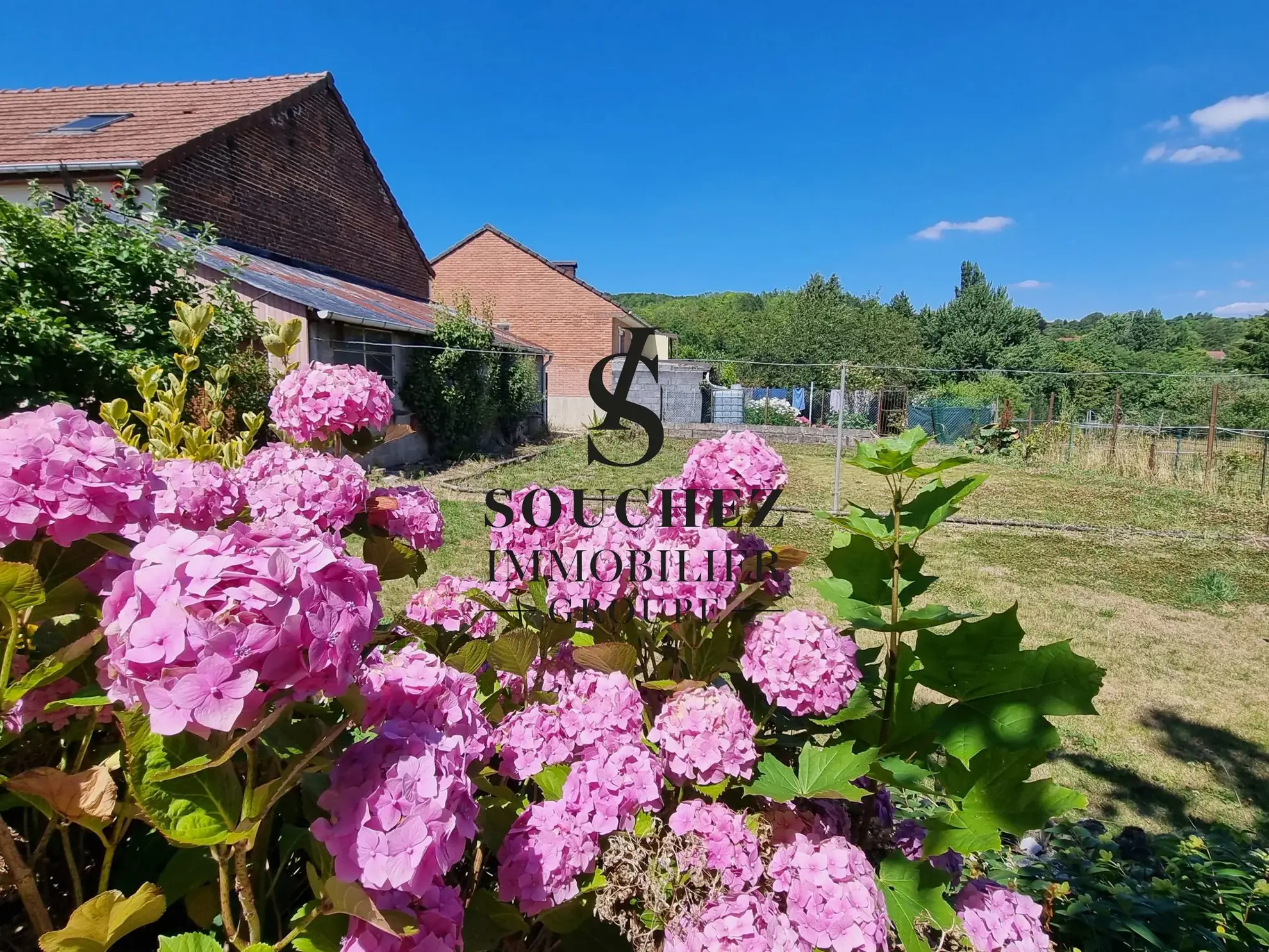 Maison individuelle de plain-pied à rénover - 107 m² avec jardin et parking à Ablain-Saint-Nazaire 