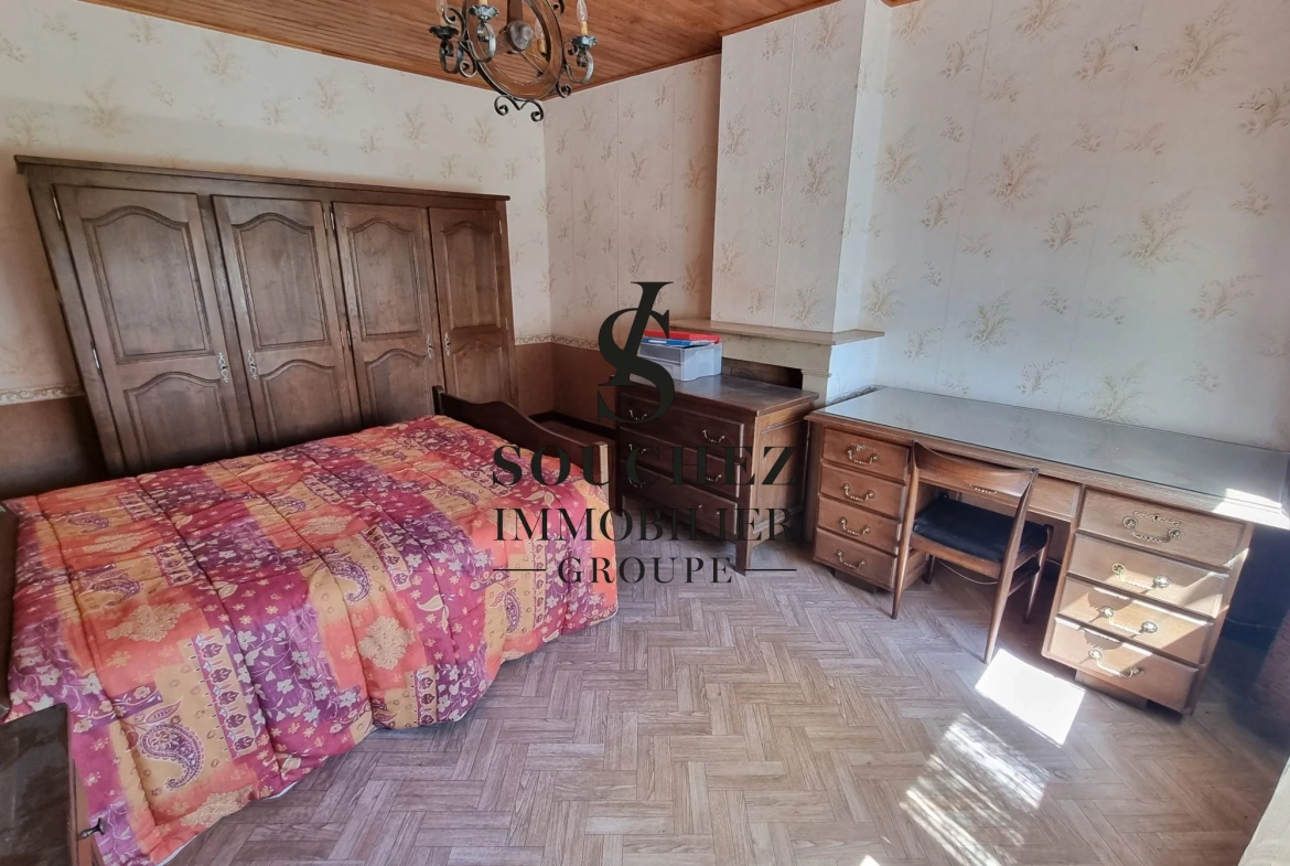 Maison individuelle de plain-pied à rénover - 107 m² avec jardin et parking à Ablain-Saint-Nazaire 