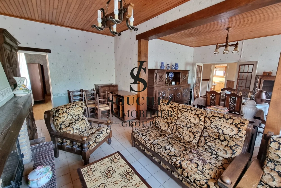 Maison individuelle de plain-pied à rénover - 107 m² avec jardin et parking à Ablain-Saint-Nazaire 