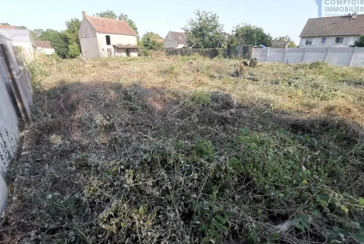 Terrain constructible à La Forêt-Le-Roi de 1463 m² proche Dourdan 