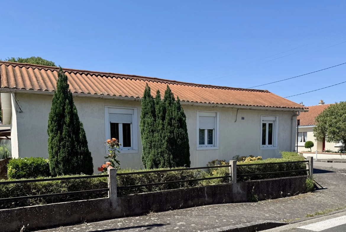 Maison à vendre à Rezé avec jardin et garage - 2 chambres, 65 m² 