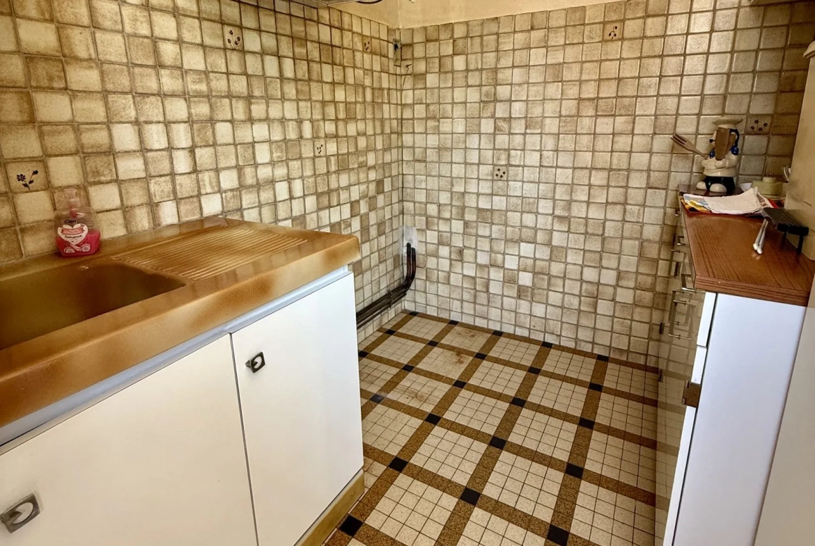 Maison à vendre à Rezé avec jardin et garage - 2 chambres, 65 m² 