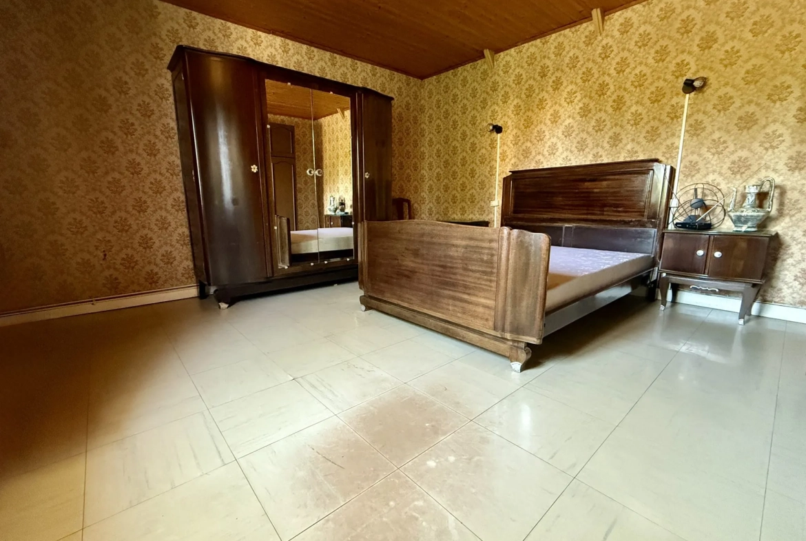 Maison à vendre à Rezé avec jardin et garage - 2 chambres, 65 m² 