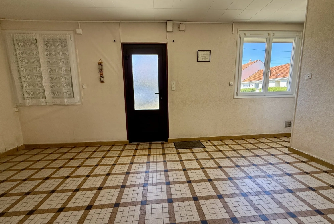 Maison à vendre à Rezé avec jardin et garage - 2 chambres, 65 m² 