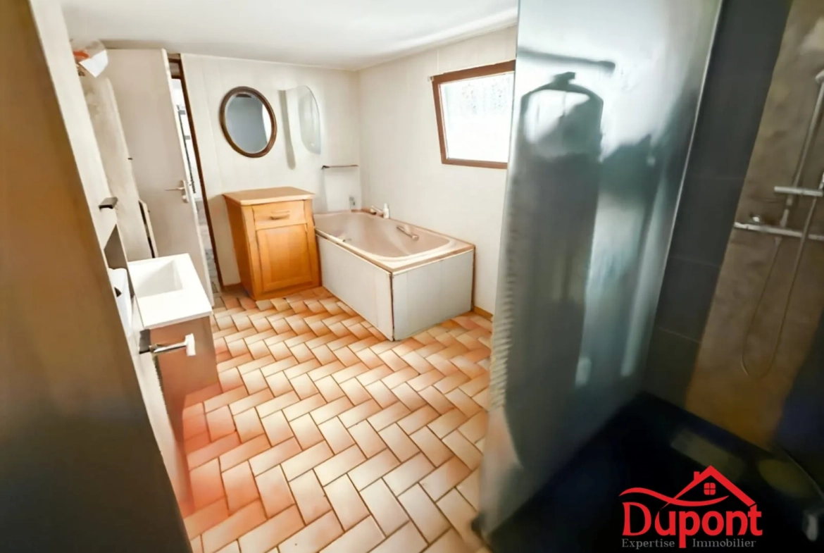 Maison familiale 3 chambres avec jardin à Bruay-sur-l'Escaut 