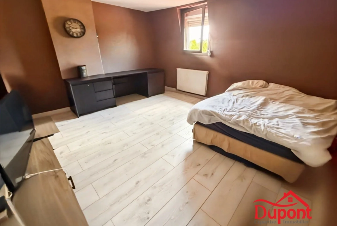 Maison familiale 3 chambres avec jardin à Bruay-sur-l'Escaut 