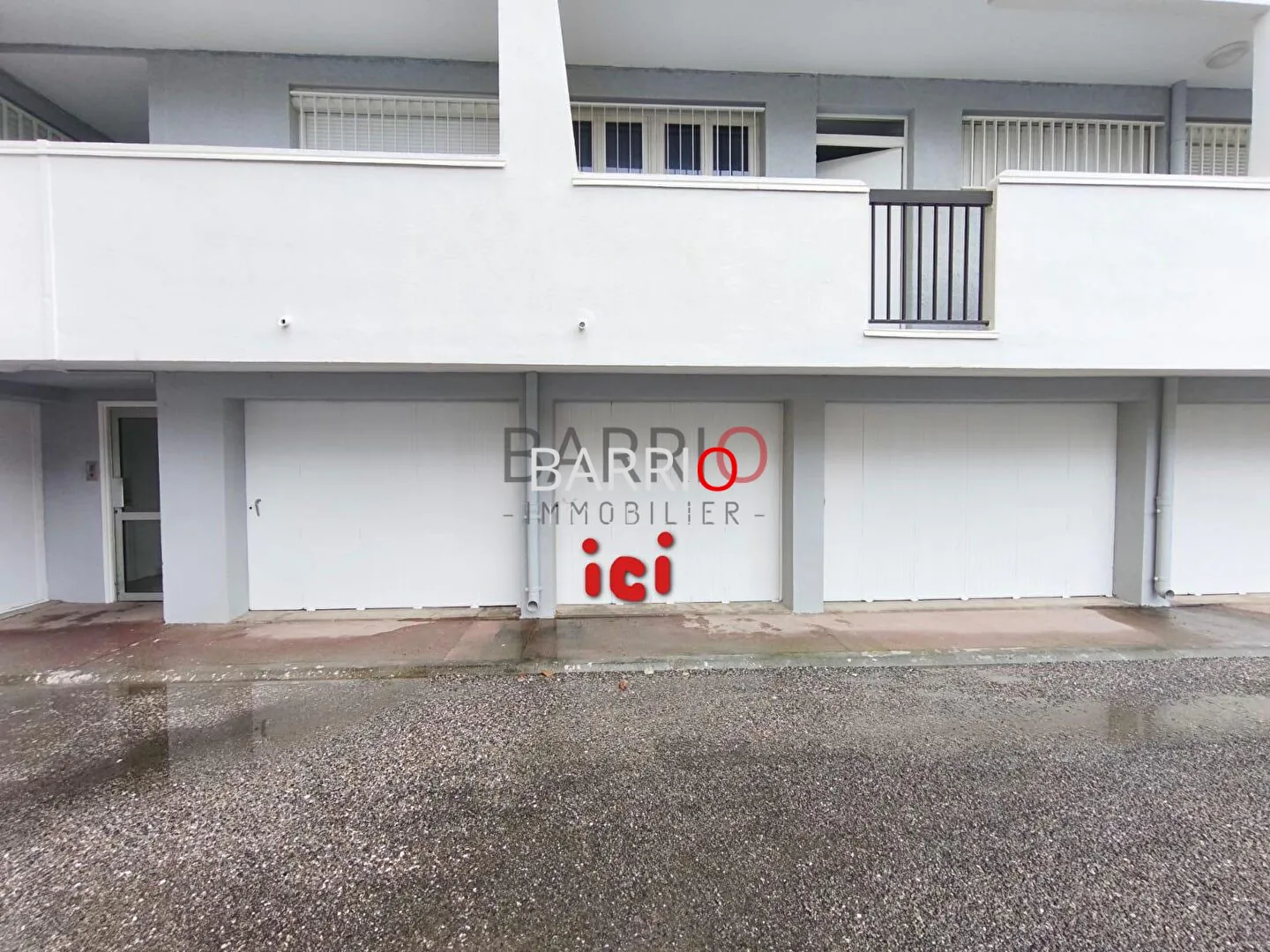 Garage sécurisé à vendre à Saint Cyprien Port - Opportunité rare 