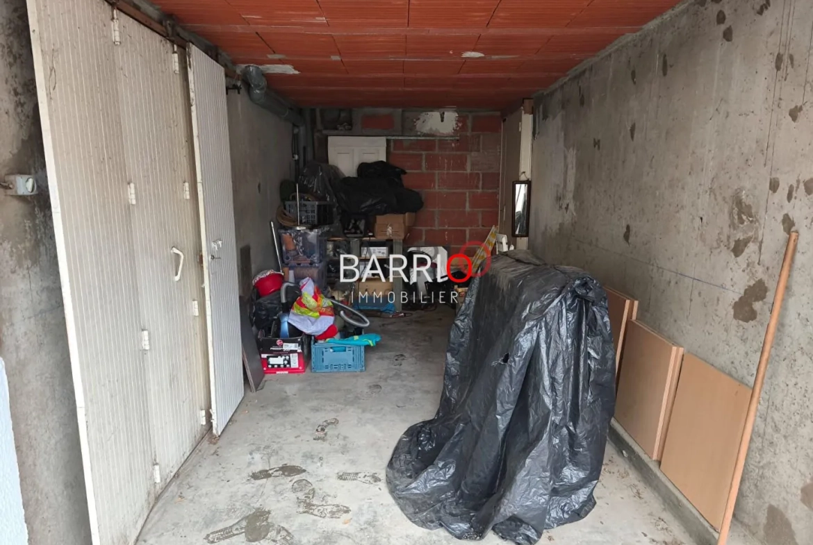 Garage sécurisé à vendre à Saint Cyprien Port - Opportunité rare 