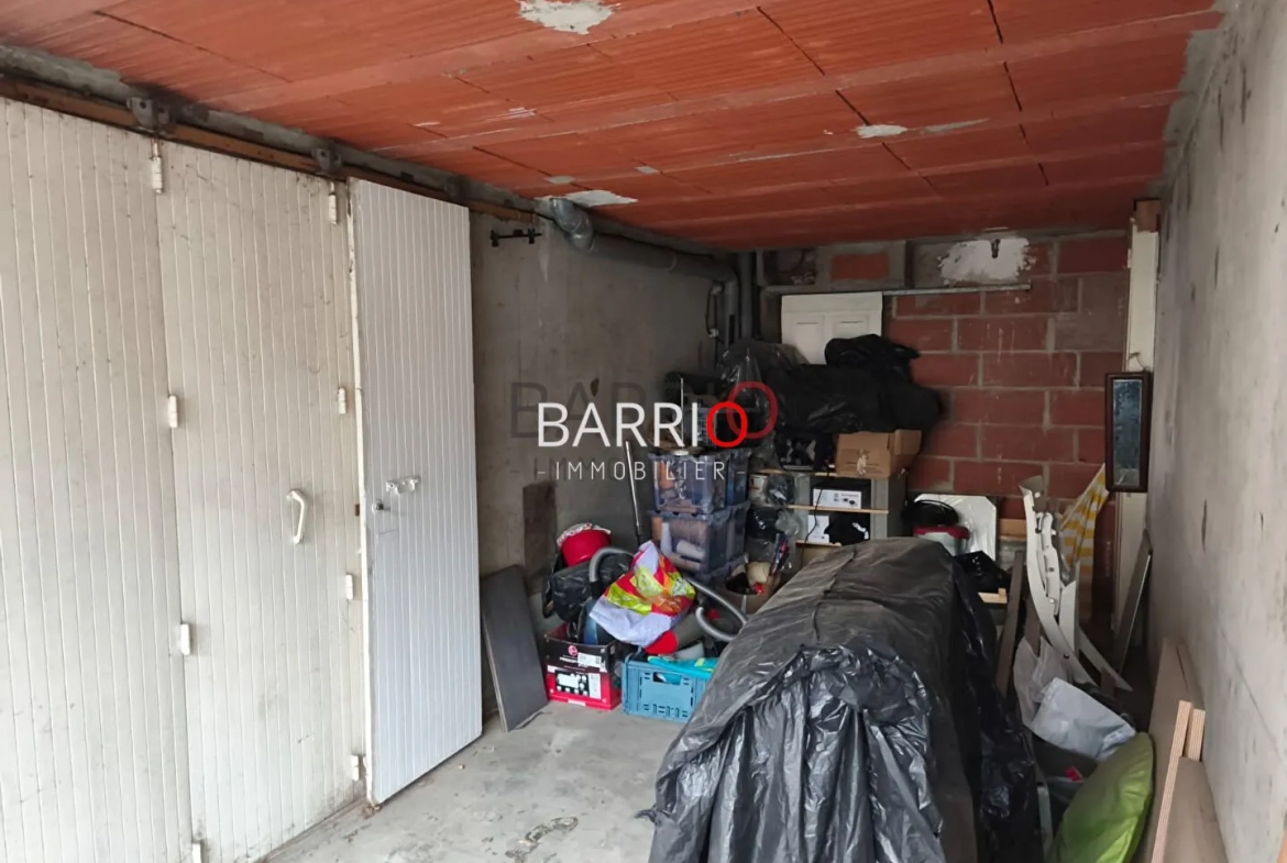 Garage sécurisé à vendre à Saint Cyprien Port - Opportunité rare 