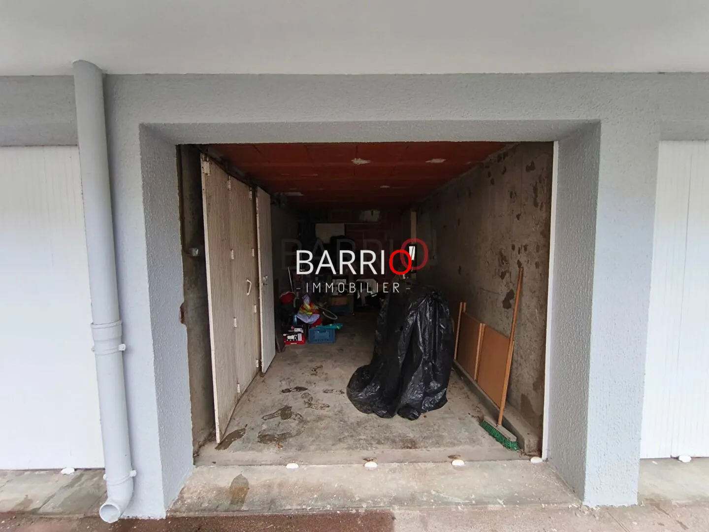 Garage sécurisé à vendre à Saint Cyprien Port - Opportunité rare 