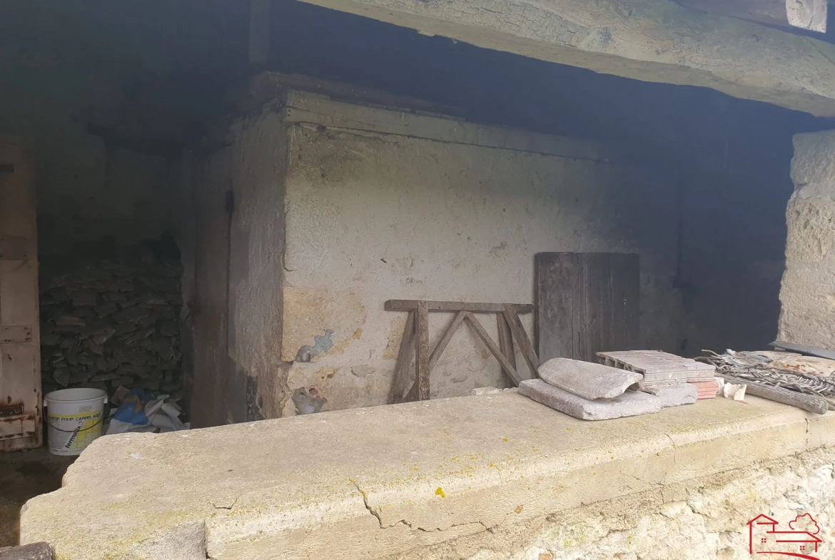 Grande grange en pierres de 400 m² à vendre près d'Agen et Villeneuve-sur-Lot 