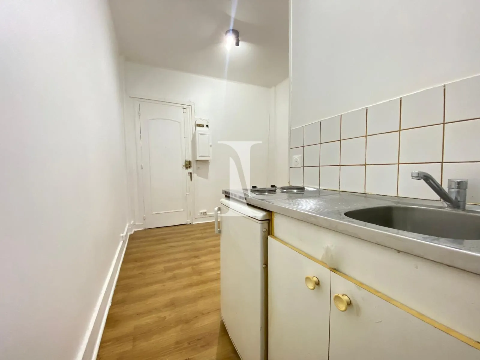Studio à vendre de 12 m² à Butte Bergeyre, Paris 19ème 