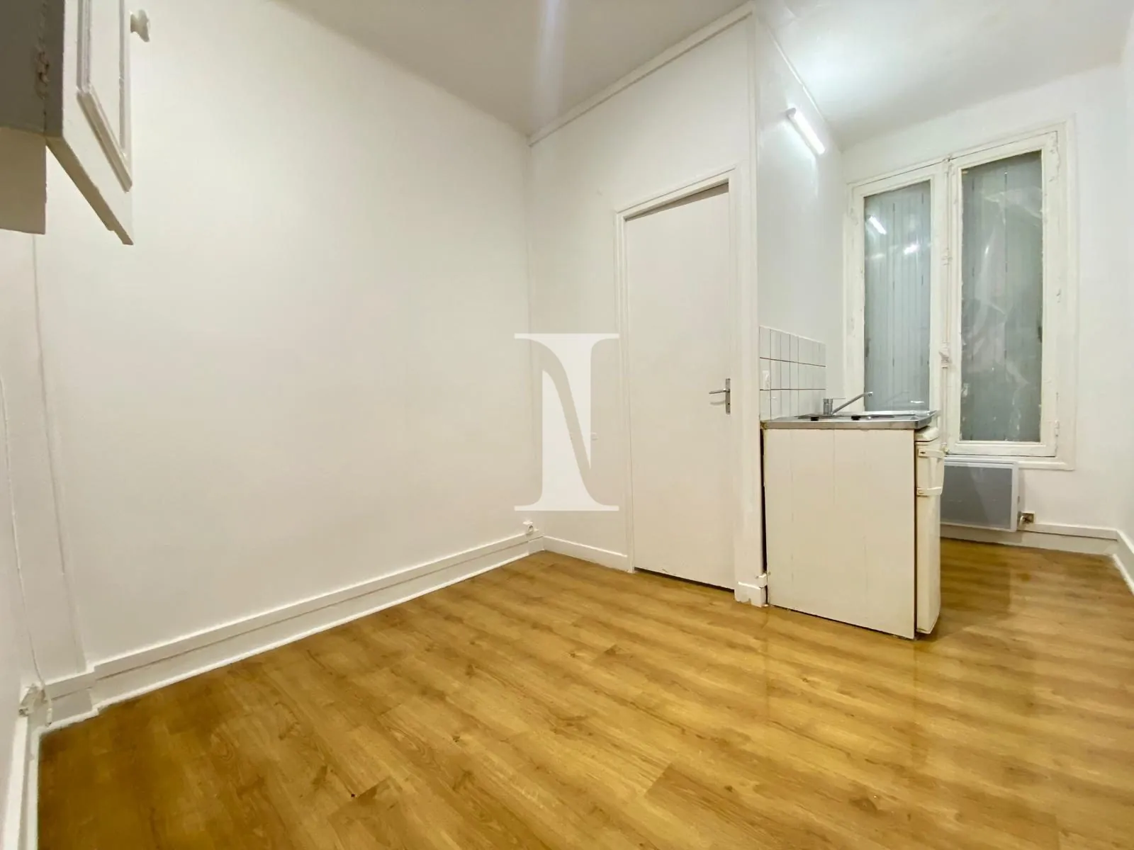 Studio à vendre de 12 m² à Butte Bergeyre, Paris 19ème 