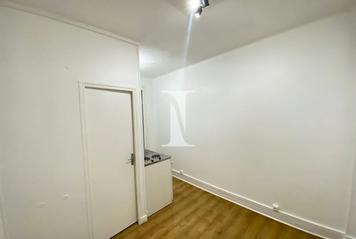 Studio à vendre de 12 m² à Butte Bergeyre, Paris 19ème 