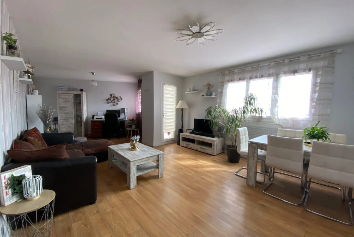 Appartement 3 chambres avec loggia, cave et garage à Ruchoux, Limoges 