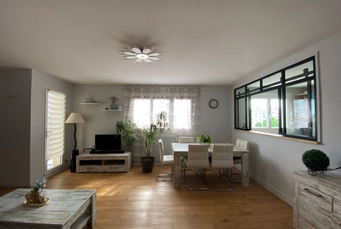 Appartement 3 chambres avec loggia, cave et garage à Ruchoux, Limoges 