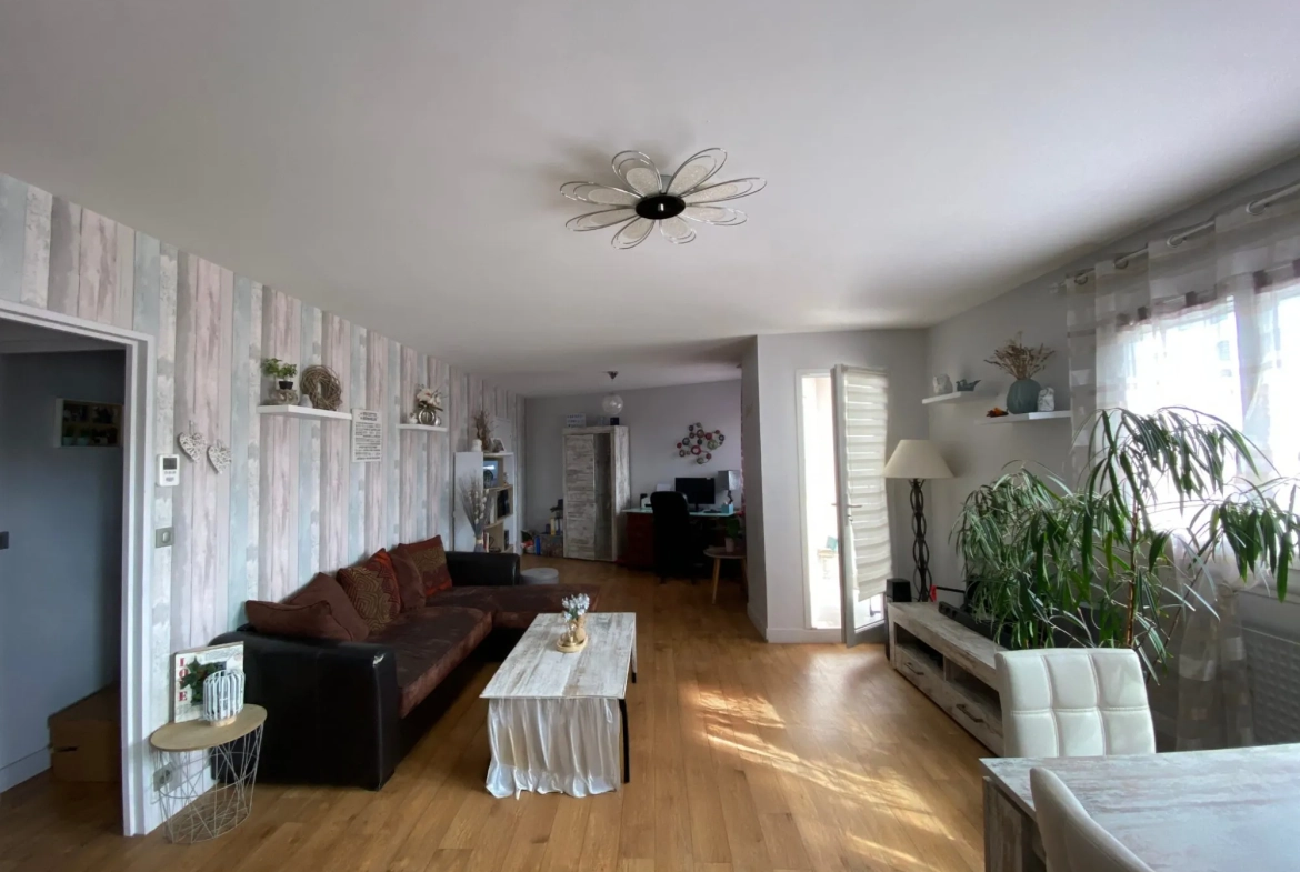 Appartement 3 chambres avec loggia, cave et garage à Ruchoux, Limoges 