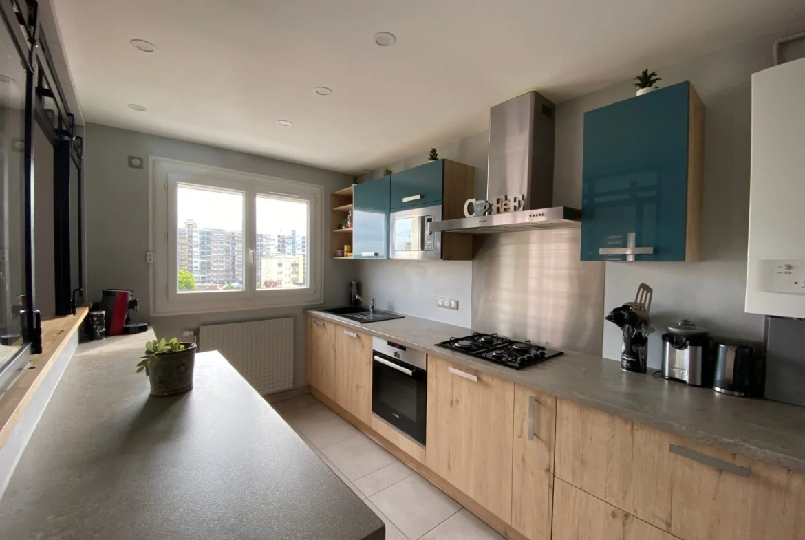 Appartement 3 chambres avec loggia, cave et garage à Ruchoux, Limoges 