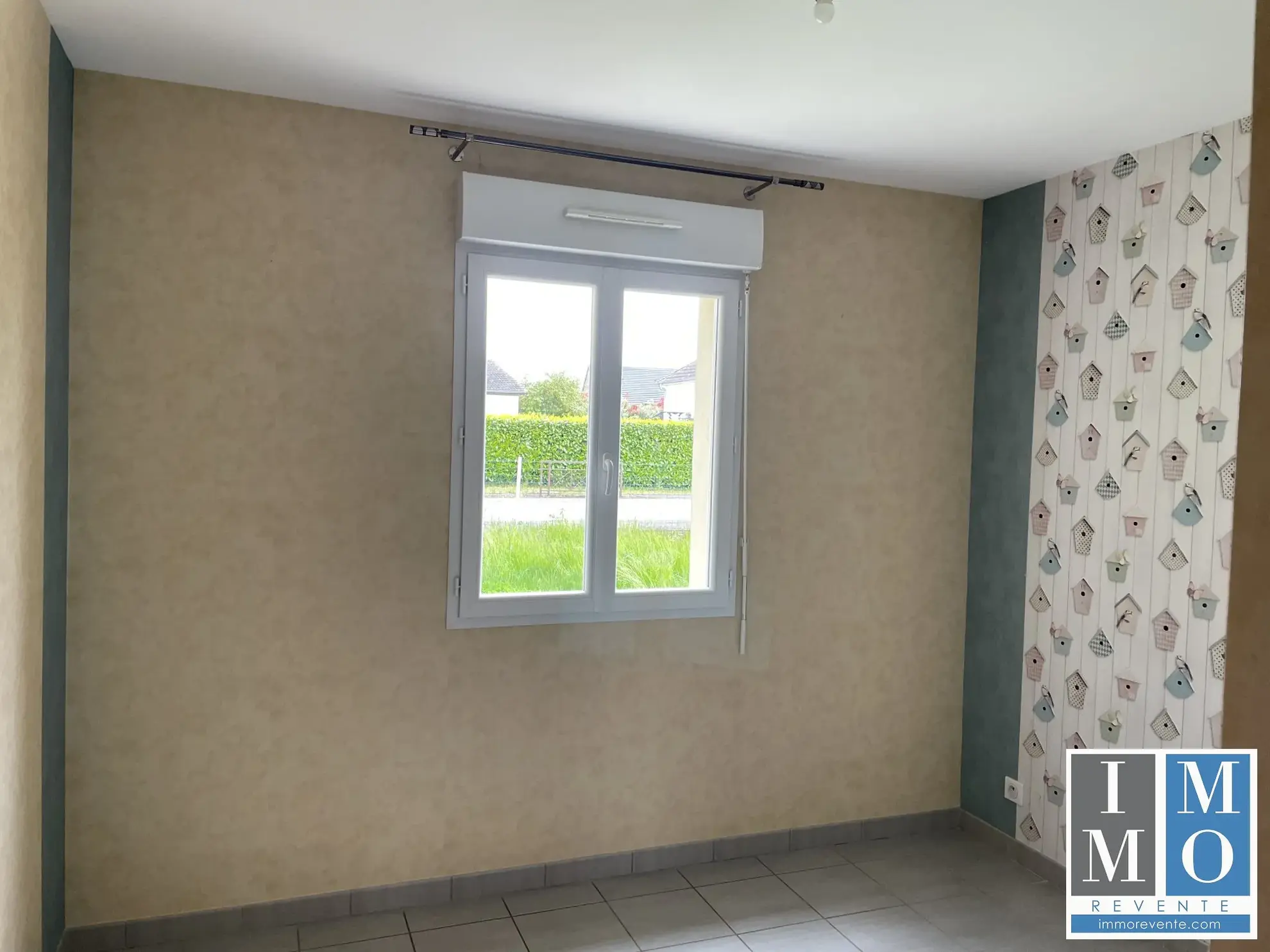 Maison plain-pied de 104m² à Bourges avec jardin et garage 