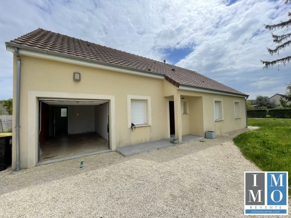 Maison plain-pied de 104m² à Bourges avec jardin et garage