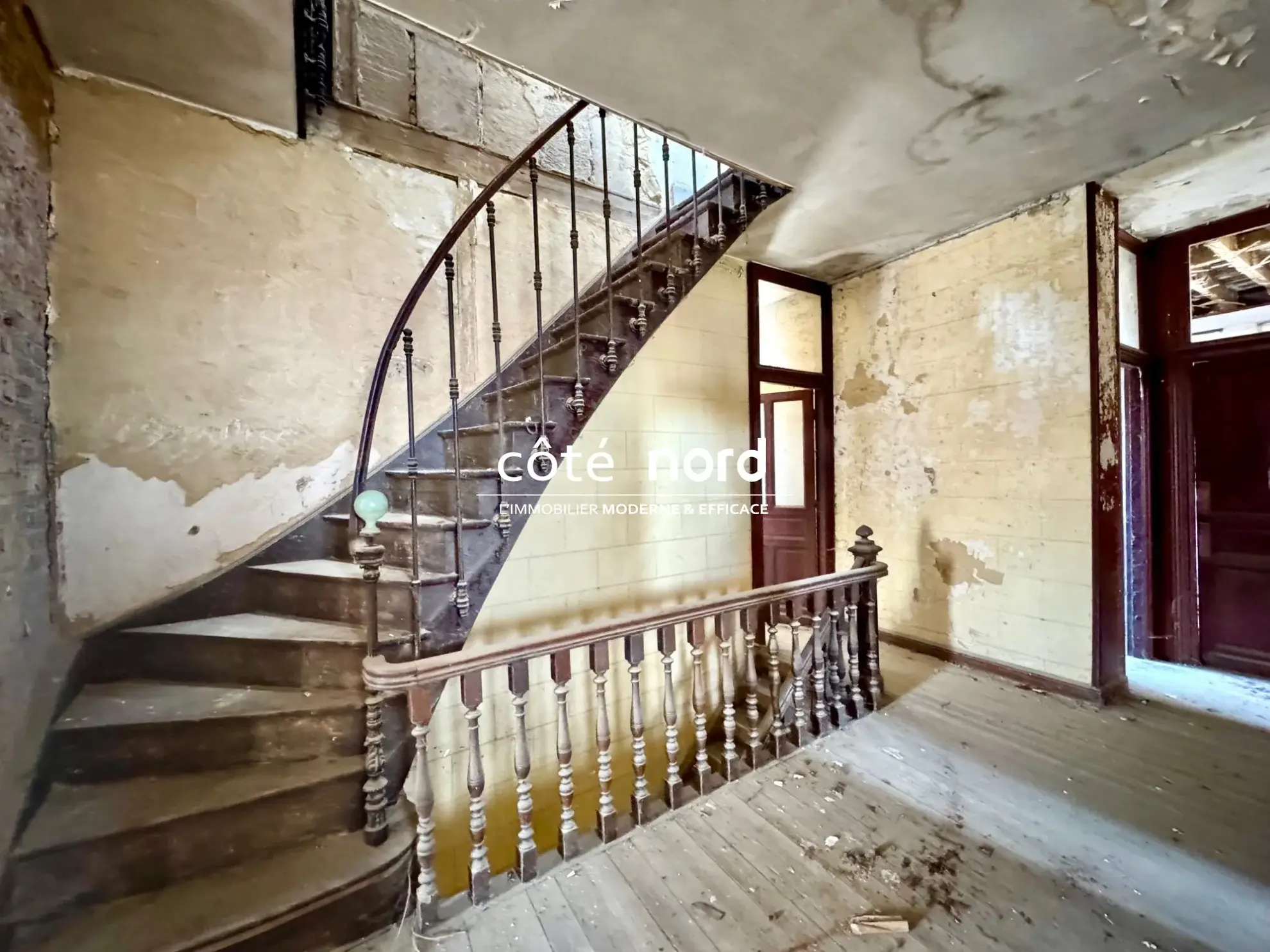 Belle maison bourgeoise à Caudry avec potentiel et atelier, à rénover 