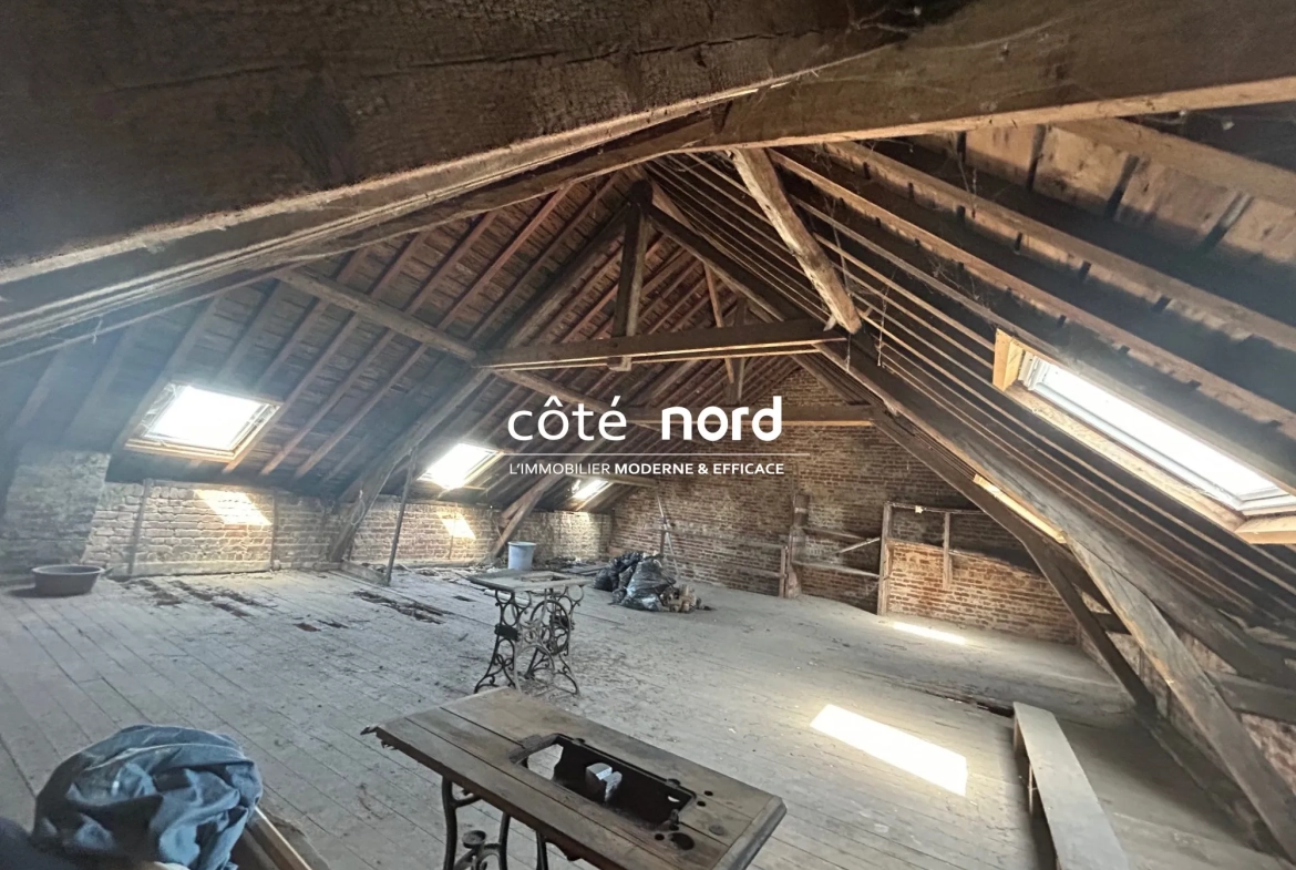 Belle maison bourgeoise à Caudry avec potentiel et atelier, à rénover 