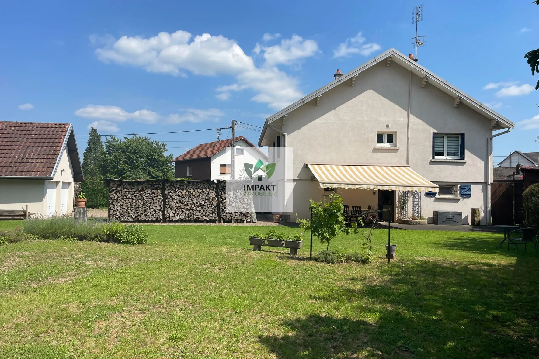 Maison en impasse à Magny Vernois avec grand terrain de 16 ares 