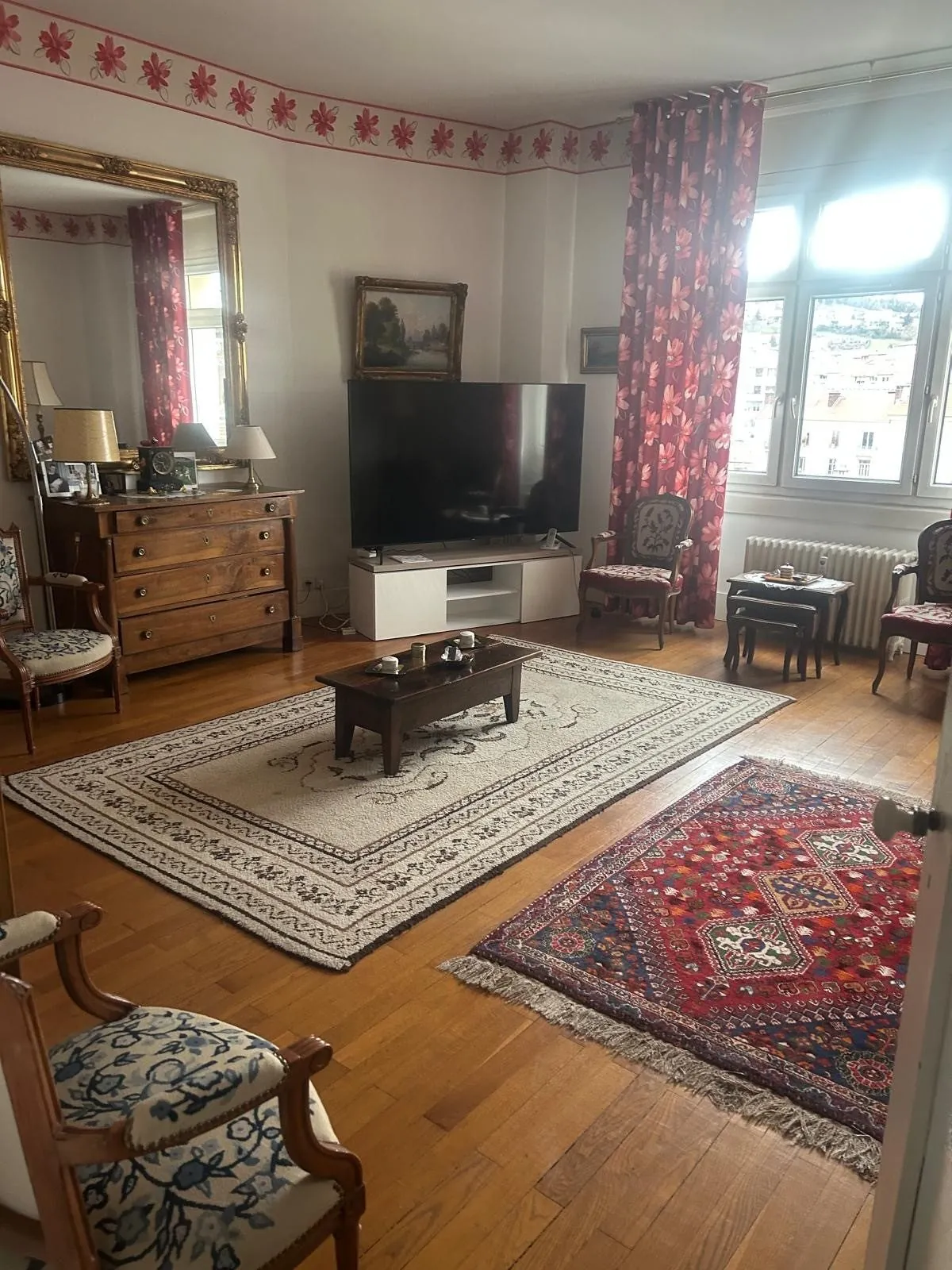 Vente appartement F5 à Saint-Étienne avec cave et ascenseur 