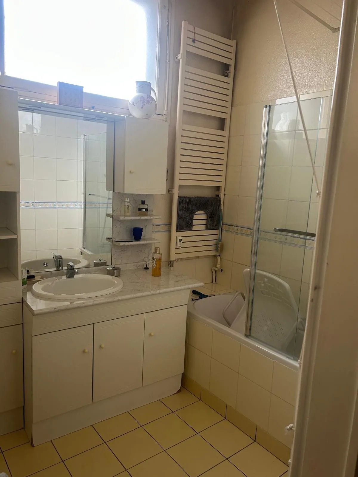 Vente appartement F5 à Saint-Étienne avec cave et ascenseur 