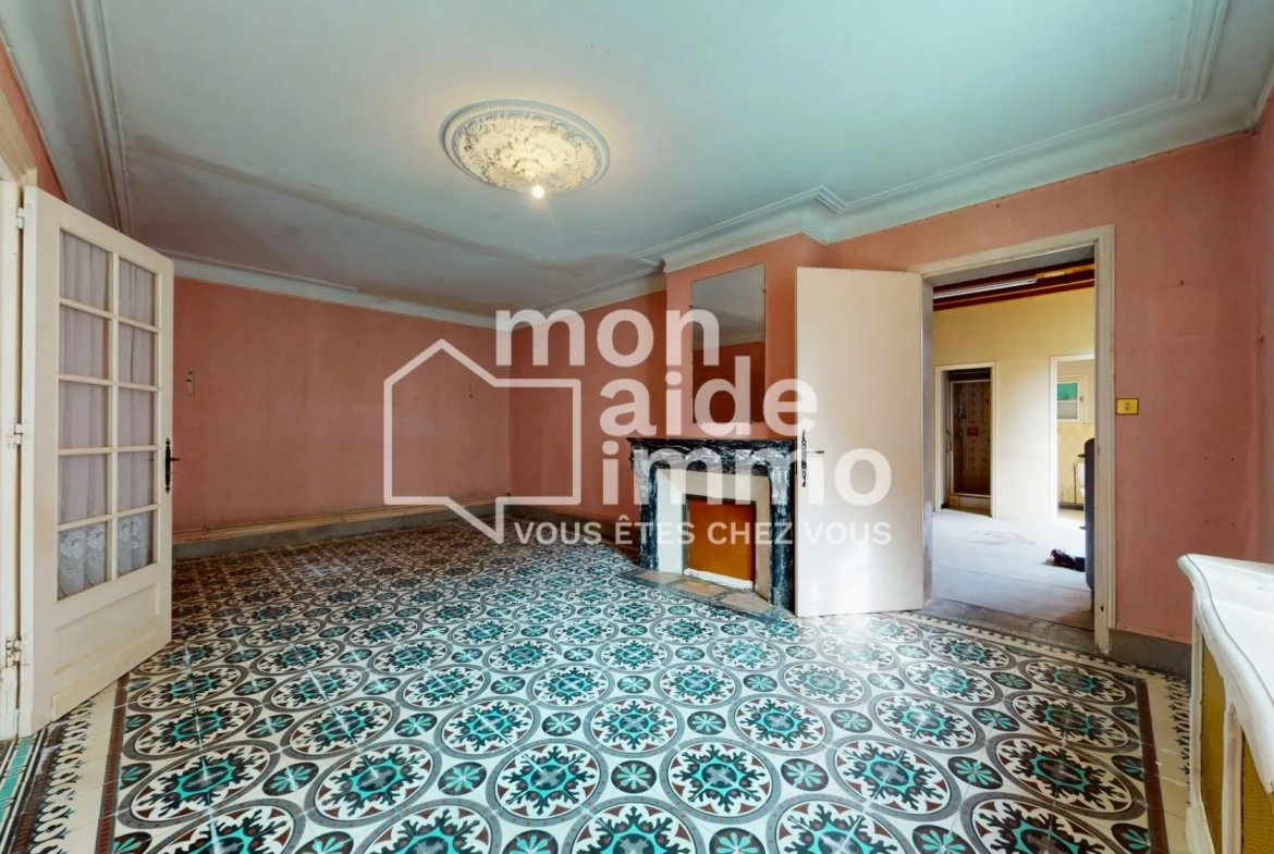 Maison en pierre de charme à Saint-Emilion, 165 m² avec garage 