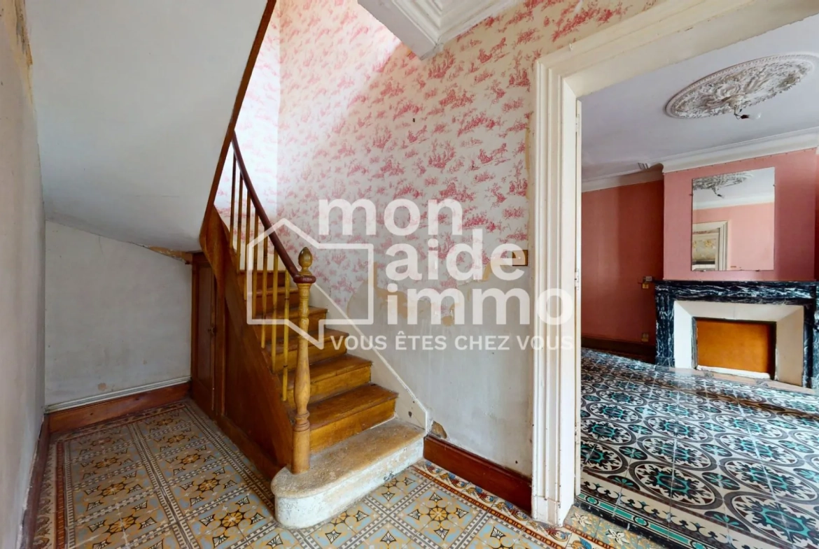 Maison en pierre de charme à Saint-Emilion, 165 m² avec garage 