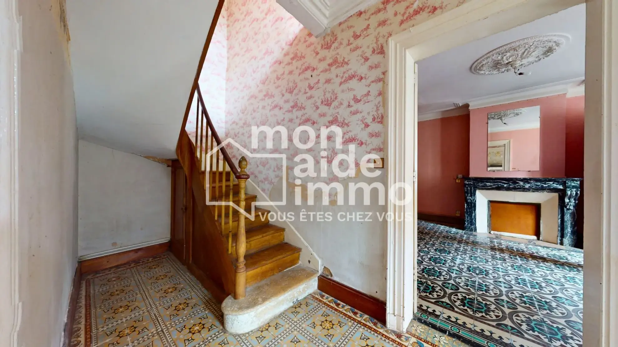 Maison en pierre de charme à Saint-Emilion, 165 m² avec garage 