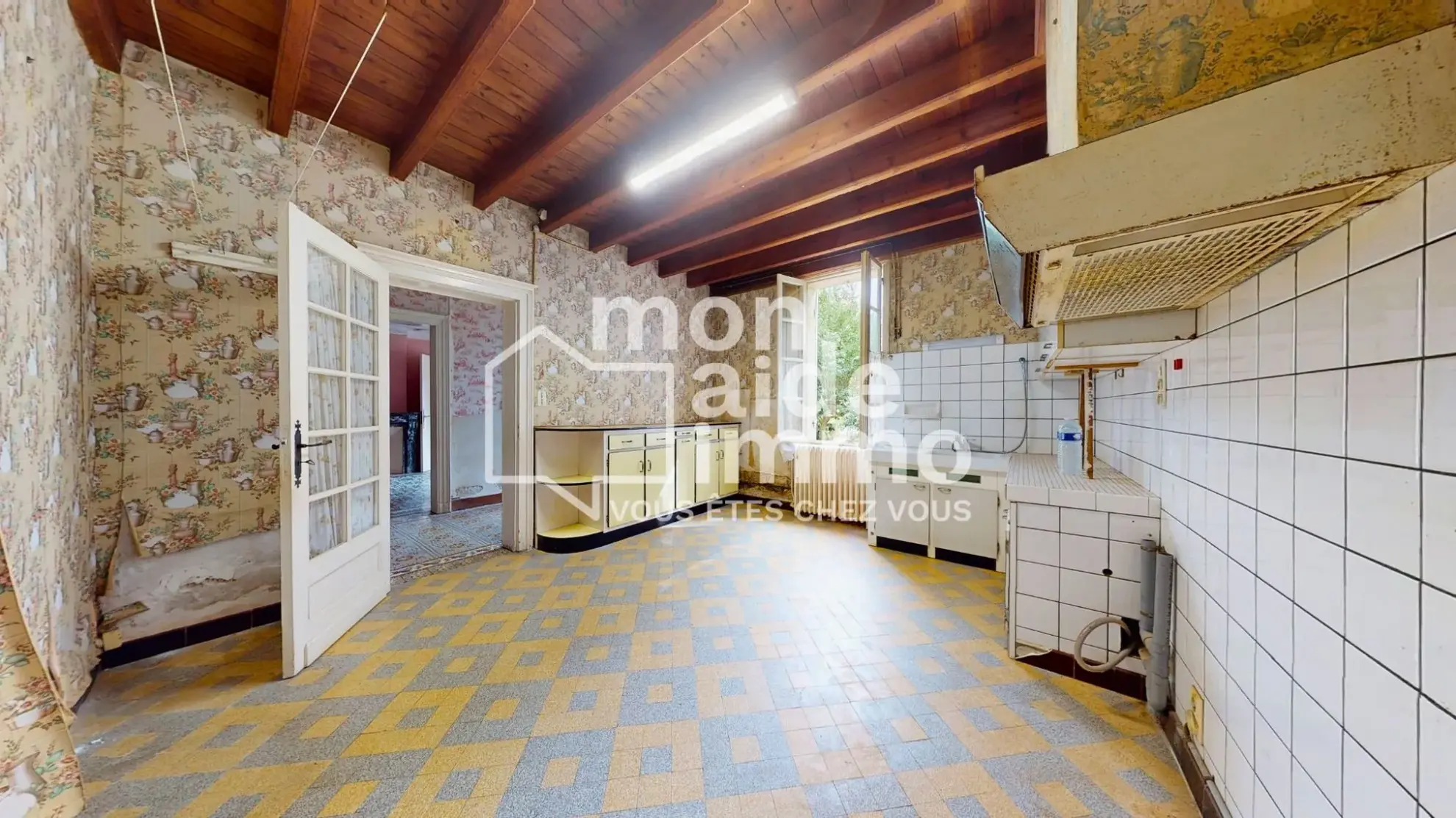 Maison en pierre de charme à Saint-Emilion, 165 m² avec garage 
