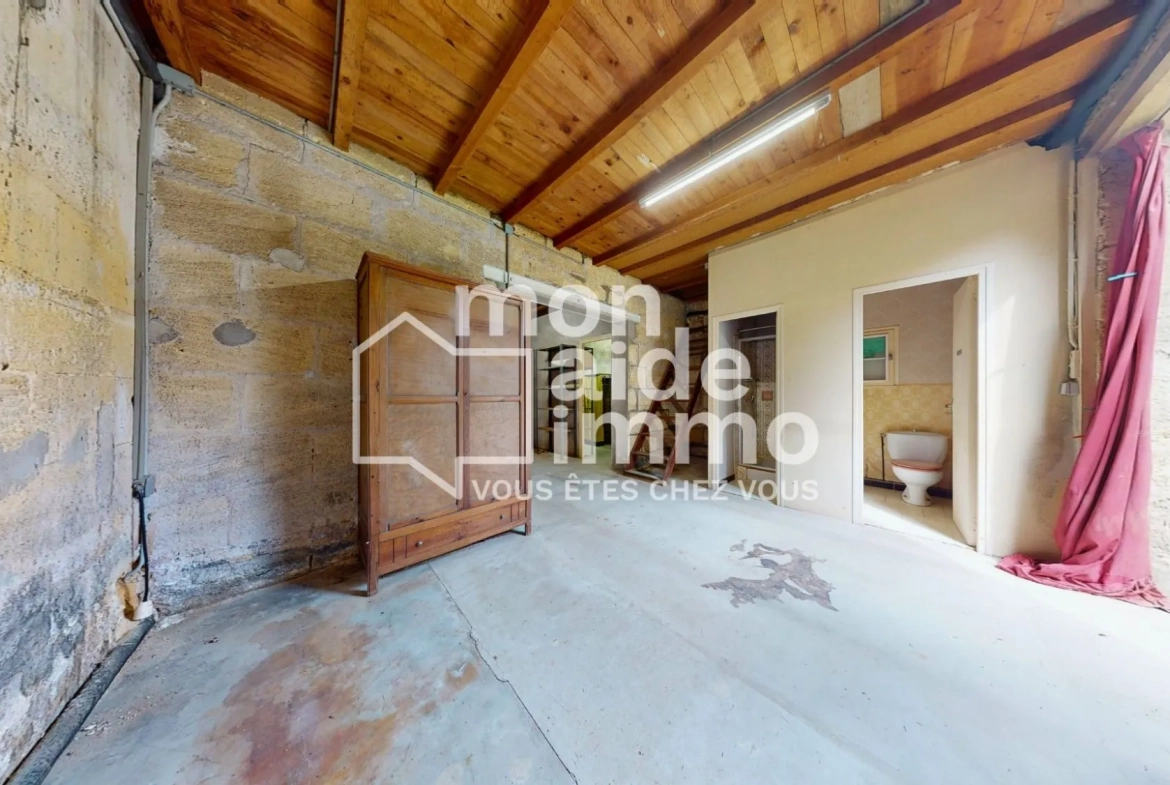 Maison en pierre de charme à Saint-Emilion, 165 m² avec garage 