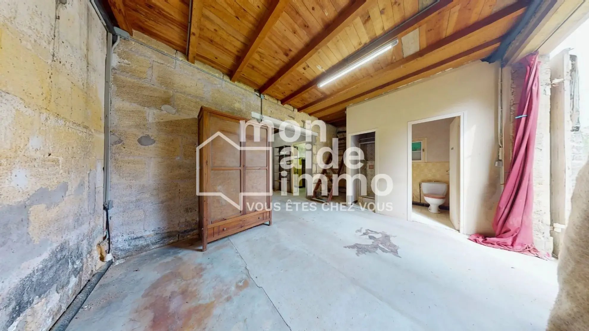 Maison en pierre de charme à Saint-Emilion, 165 m² avec garage 