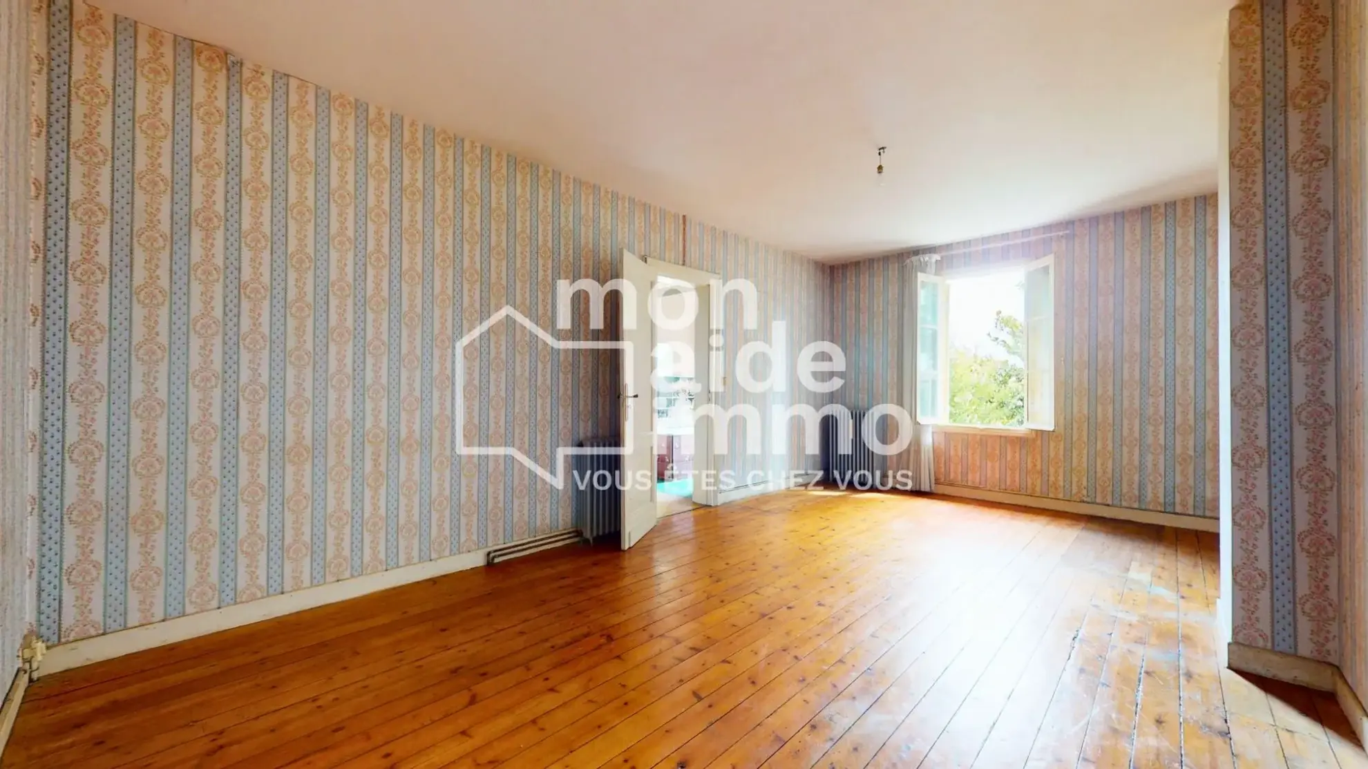 Maison en pierre de charme à Saint-Emilion, 165 m² avec garage 