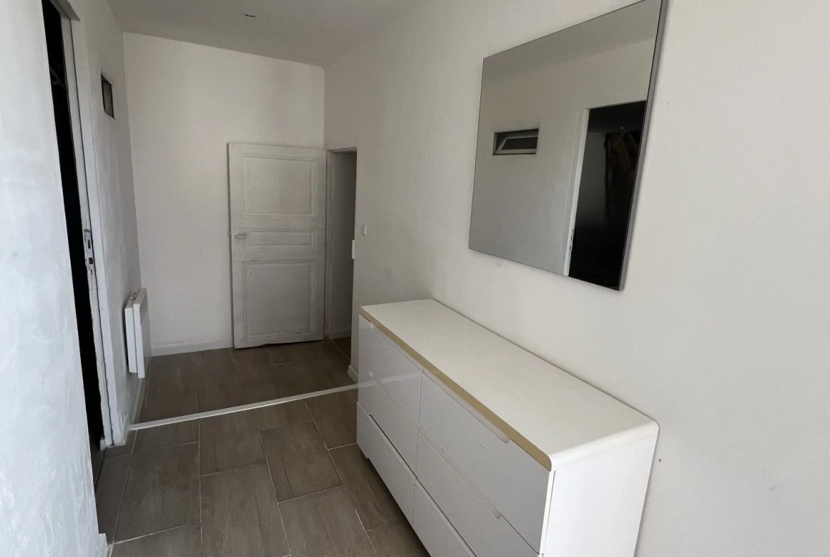 Charmante maison de village meublée rénovée à Luc sur Orbieu proche Narbonne 