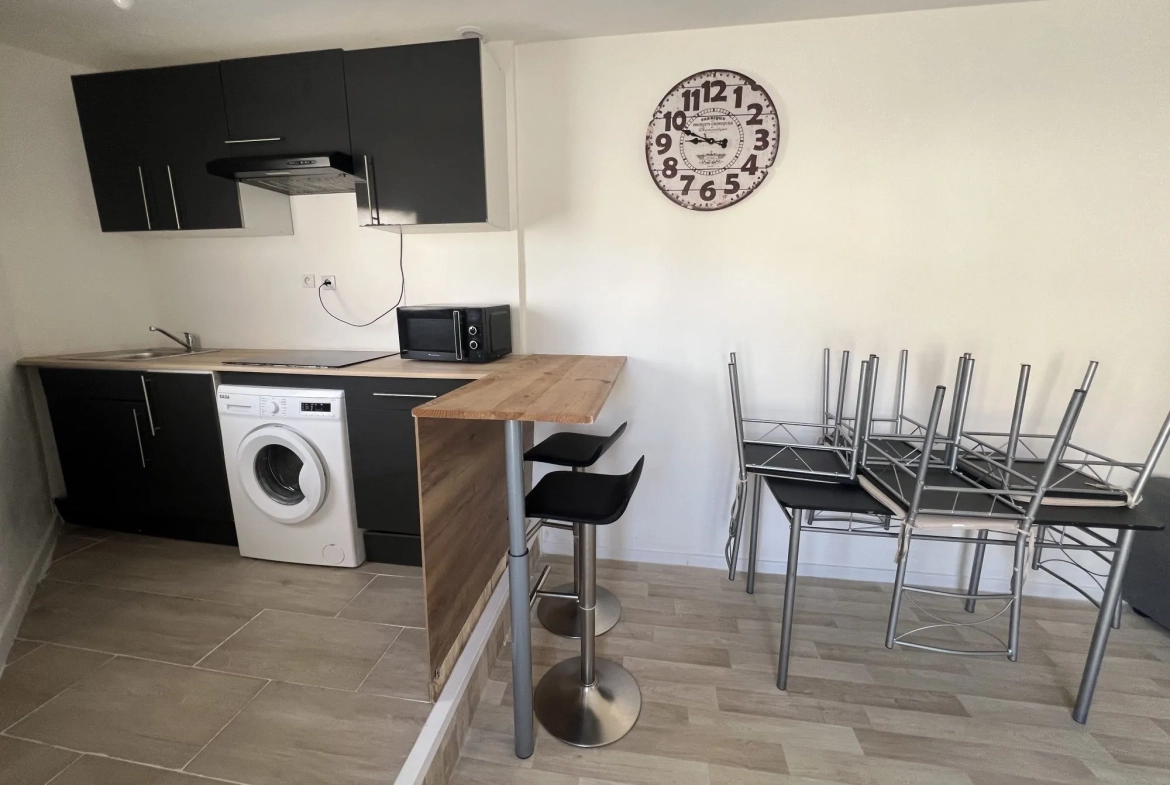 Charmante maison de village meublée rénovée à Luc sur Orbieu proche Narbonne 